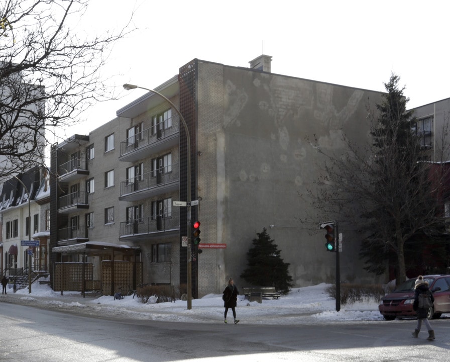 1240-1250 du Fort in Montréal, QC - Building Photo