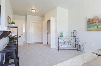 The Summit at Red Leaf in Salem, OR - Building Photo - Interior Photo