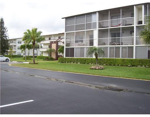 119 Suffolk C in Boca Raton, FL - Building Photo