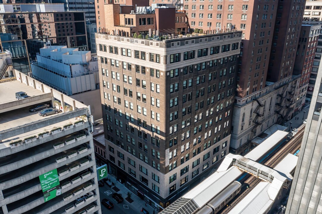 The Alfred in Chicago, IL - Foto de edificio