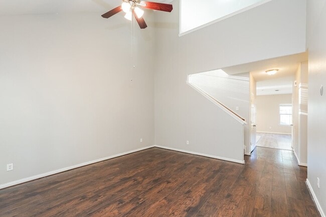 property at 21302 Berry Ridge Ln