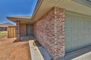 5710 Grinnell St in Lubbock, TX - Building Photo