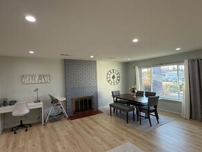 11452 Presidio Way in Garden Grove, CA - Foto de edificio - Building Photo