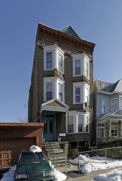 308 Clerk St in Jersey City, NJ - Building Photo