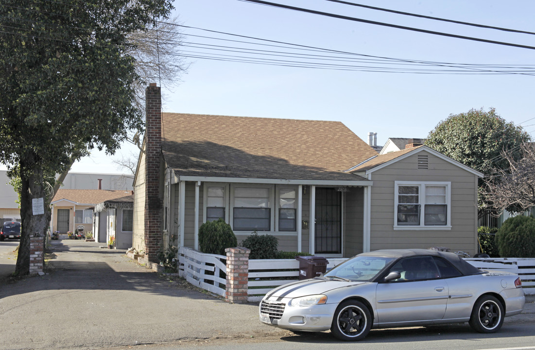 21891-93 97 Meekland Ave in Hayward, CA - Building Photo