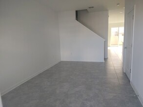 2572 Skyline Lp in Kissimmee, FL - Building Photo - Building Photo