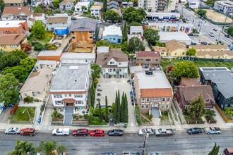 1922 Santa Ynez St in Los Angeles, CA - Building Photo - Building Photo