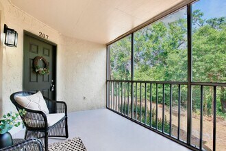 956 Salt Pond Pl in Altamonte Springs, FL - Foto de edificio - Building Photo