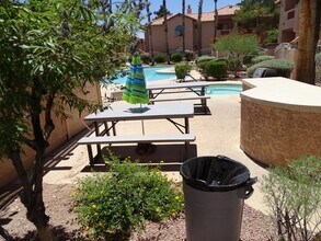 1425 Santa Margarita in Las Vegas, NV - Building Photo - Building Photo