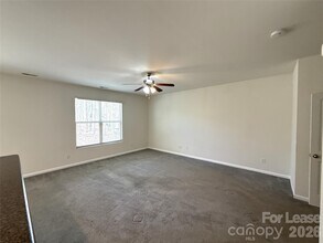 354 Cornielle Ln in Charlotte, NC - Building Photo - Building Photo
