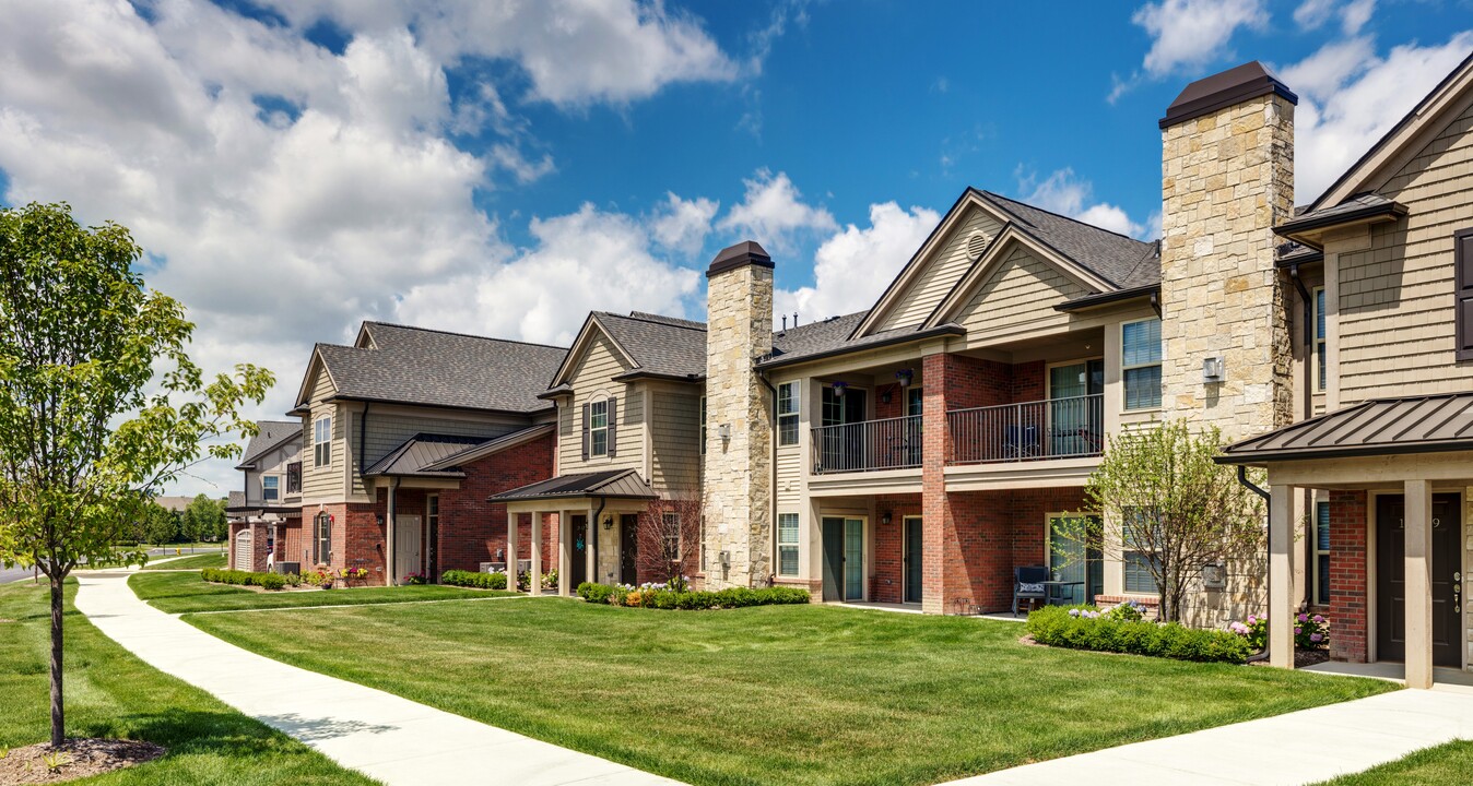 Heron Springs Townhomes and Apartments Photo