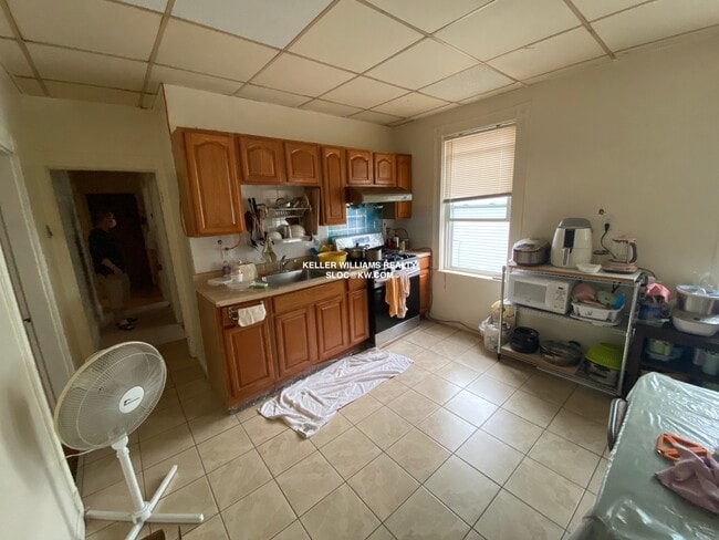 48 Warren Ave, Unit 3