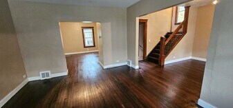 7511 Indiana Ave in Cleveland, OH - Building Photo