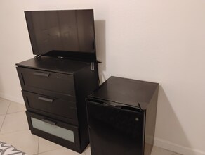 13139 SW 4th St in Miami, FL - Foto de edificio - Building Photo