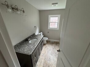 519 Meadowlawn Dr in Franklin, KY - Building Photo - Building Photo