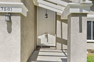 17581 Webster Ave in Irvine, CA - Building Photo - Building Photo