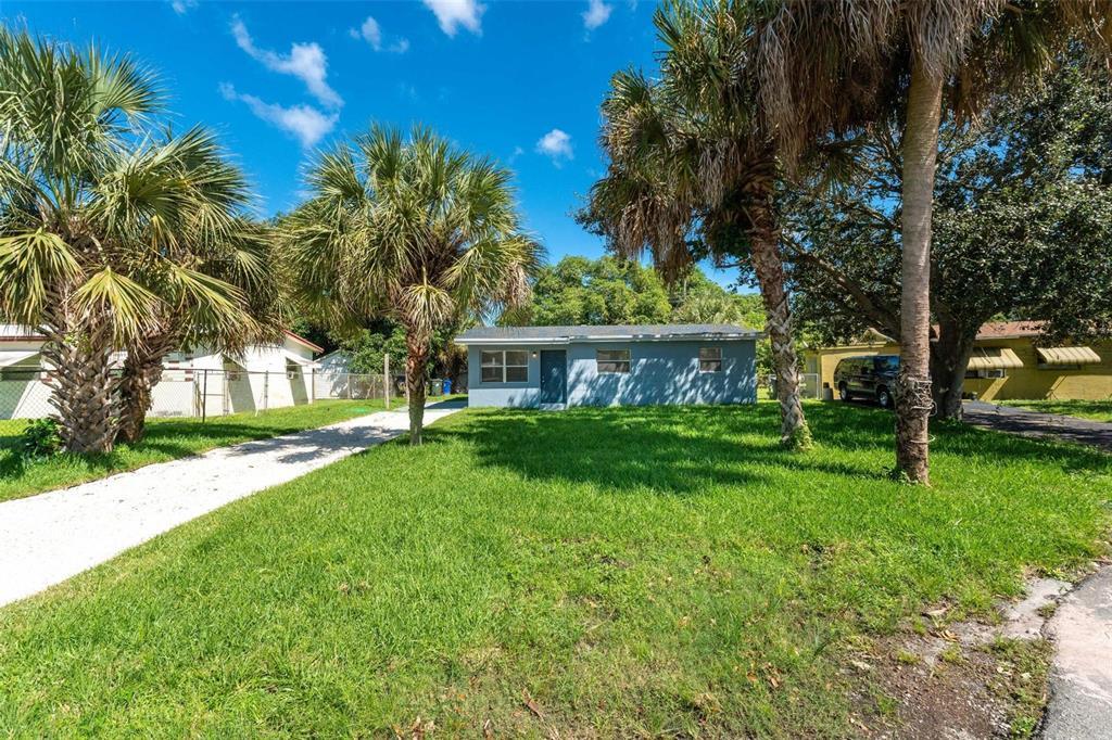 1040 NW 23rd Ter in Fort Lauderdale, FL - Building Photo