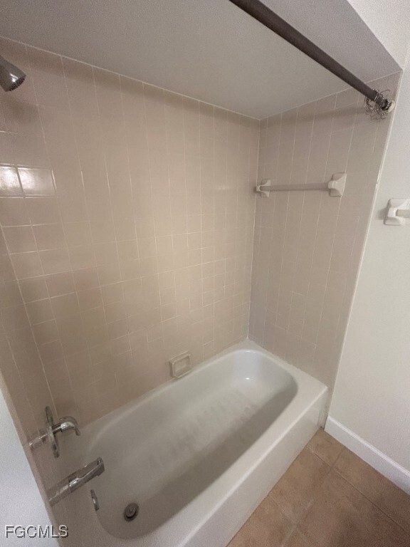 4527-4529 Skyline Blvd in Cape Coral, FL - Foto de edificio - Building Photo