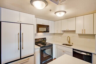 1441 Central St, Unit 203 in Denver, CO - Building Photo - Building Photo