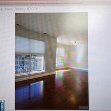 219 Village Cir Dr in Fort Lee, NJ - Building Photo - Building Photo