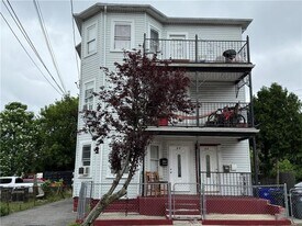 179 Harold St in Providence, RI - Building Photo