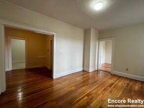 1630 Commonwealth Ave in Boston, MA - Building Photo - Building Photo