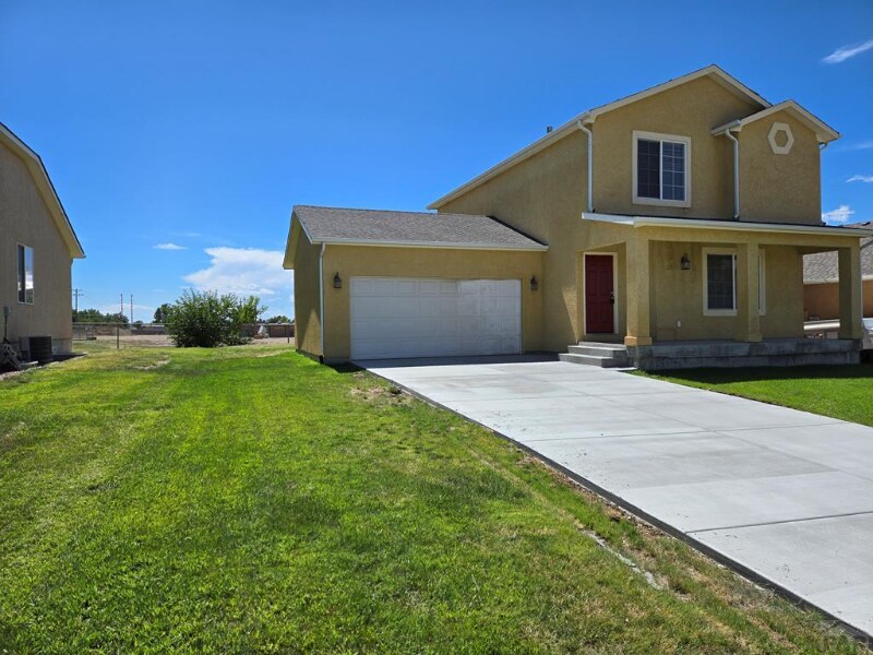 2312 Longhorn Dr in Pueblo, CO - Building Photo