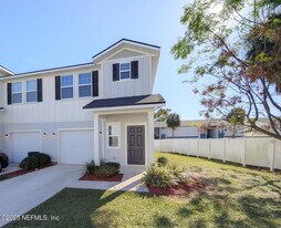 6023 Carolines Ct in Jacksonville, FL - Building Photo
