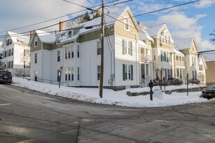 81 Ashland St in Manchester, NH - Building Photo