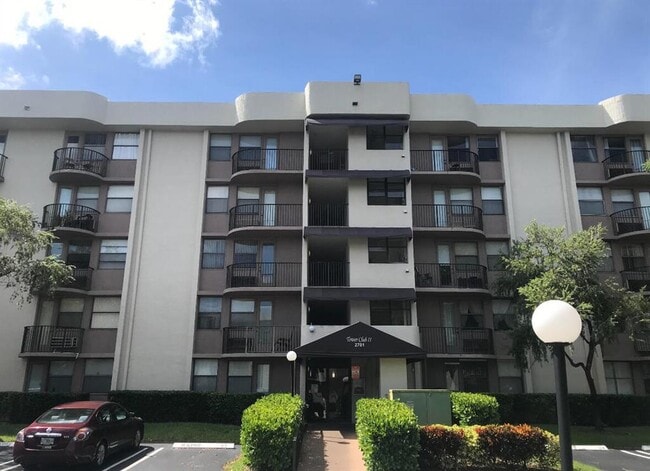 property at 2701 Riverside Dr