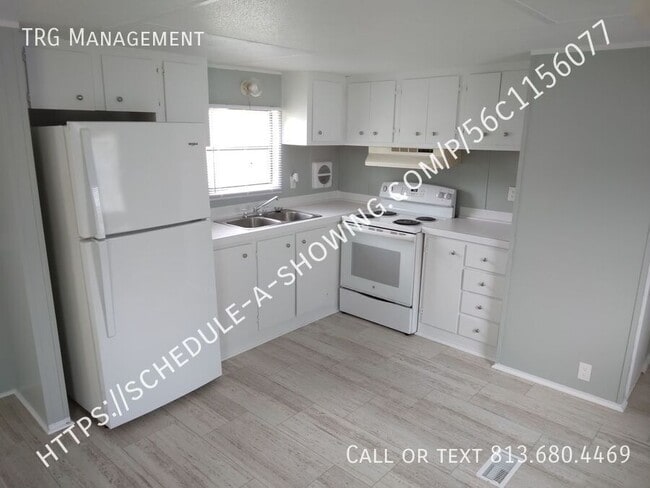 221 Riggs Rd in Hubert, NC - Building Photo - Building Photo