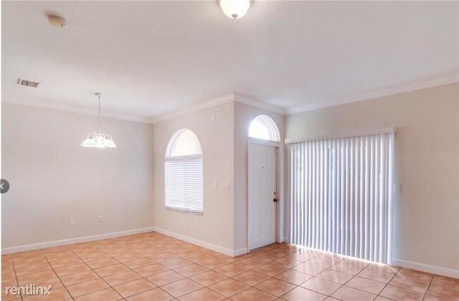 2998 NW 36th Terrace in Lauderdale Lakes, FL - Building Photo - Building Photo