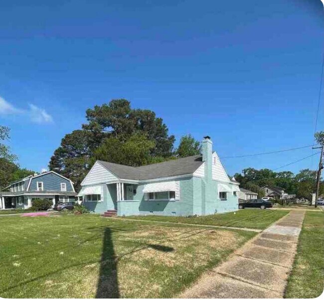 1382 E Bayview Blvd in Norfolk, VA - Building Photo - Building Photo