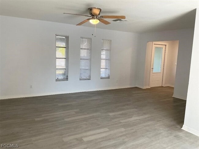 5213 SW 2nd Pl in Cape Coral, FL - Building Photo - Building Photo