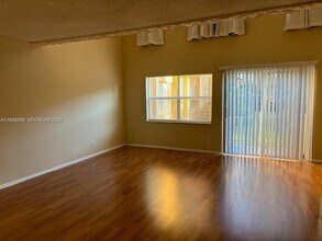 18111 NW 68th Ave in Hialeah, FL - Building Photo - Building Photo