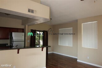 10220 Penrith Ave-Unit -Unit 203 in Las Vegas, NV - Building Photo - Building Photo