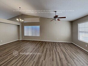 8114 W Larkspur Dr in Peoria, AZ - Building Photo - Building Photo