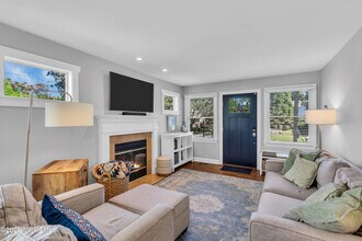 26 3rd St in Rumson, NJ - Building Photo - Building Photo