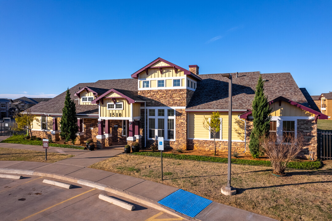 Estrada North in Lubbock, TX - Foto de edificio