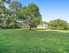 135 Brown St in Troutman, NC - Building Photo - Building Photo