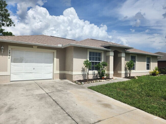 property at 2906 Nora Ave N