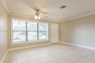 2411 NE 10th Ave in Pompano Beach, FL - Building Photo - Building Photo