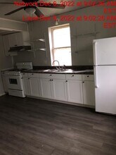 607 E Main St in Mannington, WV - Building Photo - Building Photo