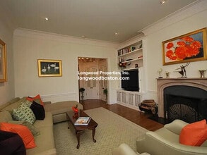 318 Commonwealth Ave, Unit 4 in Boston, MA - Foto de edificio - Building Photo