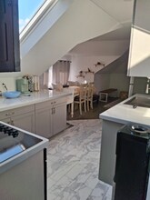 805 Ridgeway Ave-Unit -3 in Cincinnati, OH - Building Photo - Building Photo