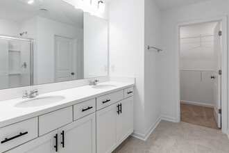 Waverly Village in Lawrenceville, GA - Building Photo - Interior Photo