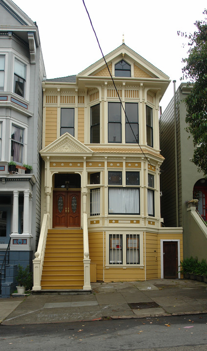 432 Cole St in San Francisco, CA - Building Photo