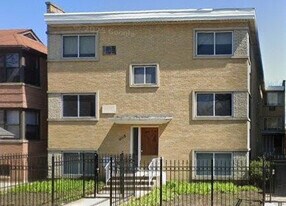 7357 N Winchester Ave in Chicago, IL - Building Photo