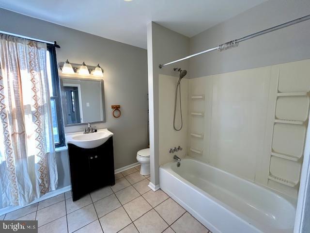 property at 923 McHenry St