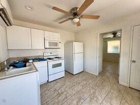 216 San Clemente St in Needles, CA - Building Photo